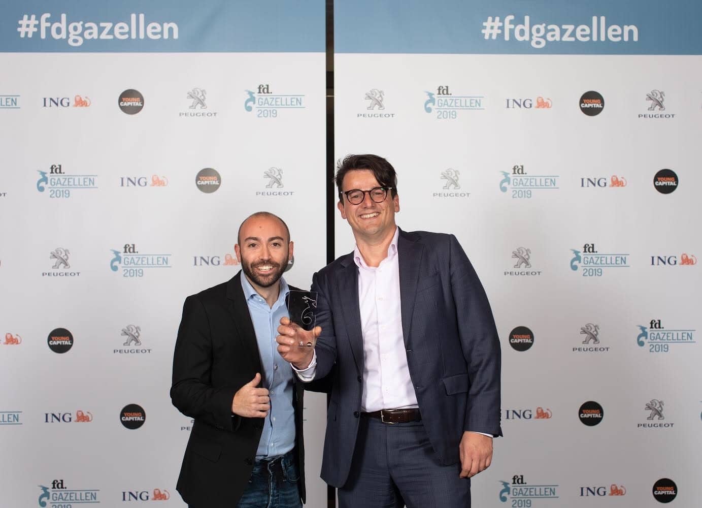 Hans Nieuwenhuis neemt de prestigieuze ondernemersprijs in ontvangst tijdens de feestelijke uitreiking van de FD Gazellen Awards 2019 in de Philharmonie in Haarlem.